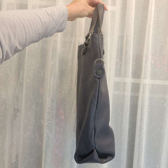 Gabs Leather Tote Navy Blue NWOT - Picture 5 of 16